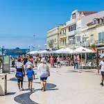 Carepa -nazare, Steps From The 4*