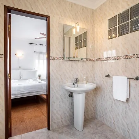 Pensionat Carepa -nazare, Steps From The
